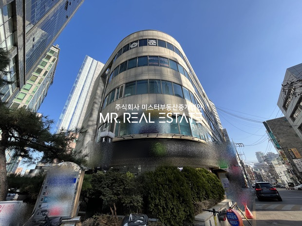 서울 서초구 서초동 주차3대,법원뷰,단독층사용,인테리어ACE,완벽한컨디션,다수룸 월세 매물번호 11340 사진 18