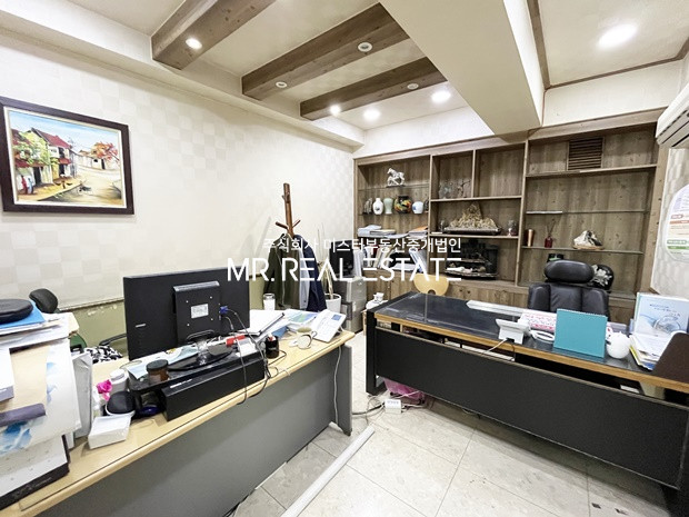 서울 강남구 논현동 신사역30초,단독출입구,테라스,룸2+홀,탕비,대로변 월세 매물번호 11343 사진 6