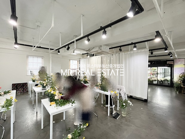 서울 강남구 역삼동 강남역2분,인테리어특급,단독층사용,ACE,주차편리,실사진 월세 매물번호 11347 사진 1