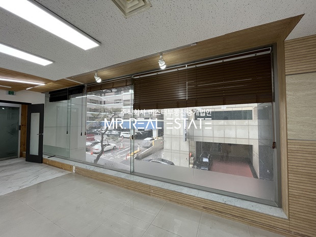 서울 강남구 대치동 선릉역30초,통창,지하주차장,건물내외관특급,층전체사용,엘레베이터 월세 매물번호 11484 사진 2