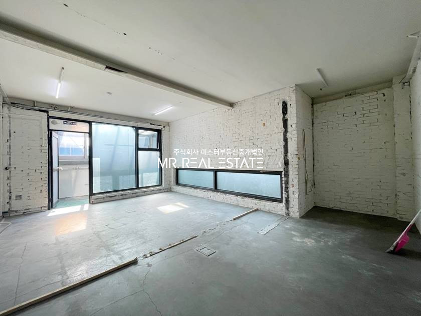서울 강남구 청담동 청담명품거리.관리비포함.원복상태.다양한업종가능 월세 매물번호 11530 사진 1