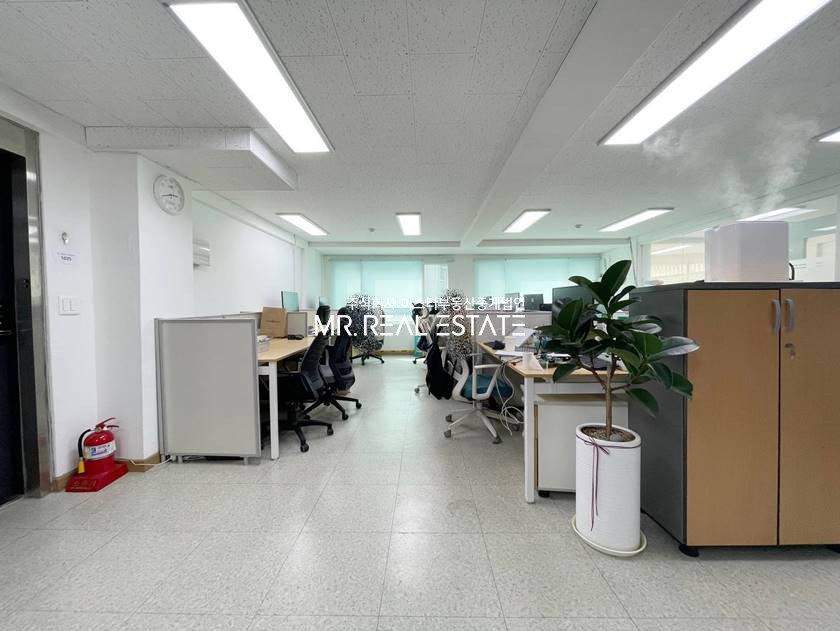 서울 강남구 논현동 언주2분.룸2.탕비1.시설비없는.화이트톤.가성비S급 월세 매물번호 11540 사진 1