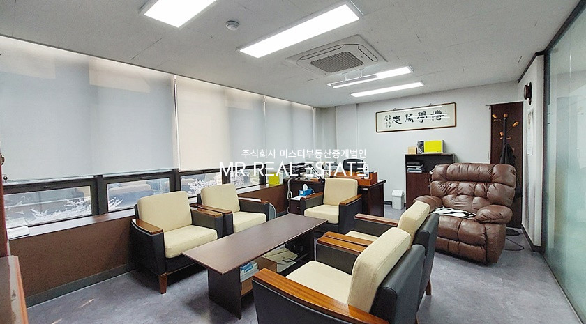 서울 강남구 도곡동 실사진O,매봉역세권,대로변,룸5,A급인테리어 월세 매물번호 11557 사진 1