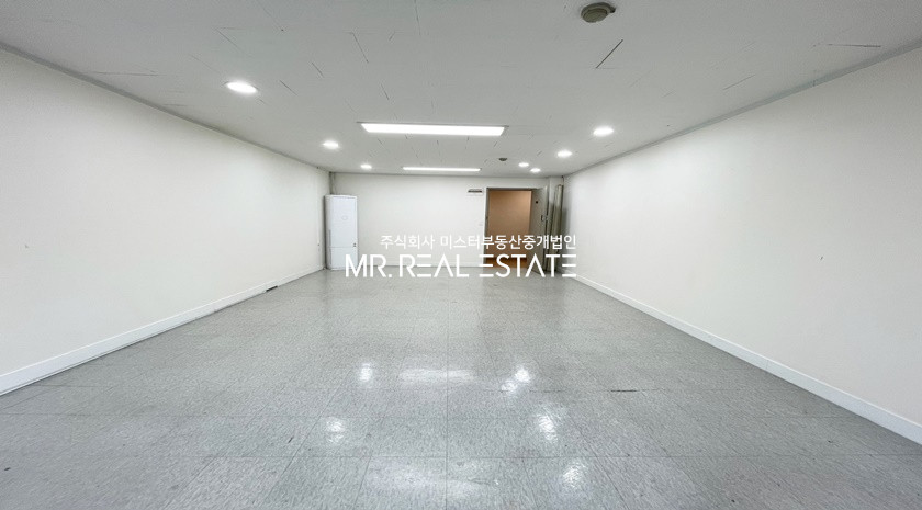 서울 강남구 역삼동 S역삼역근접S실사진O주차O넓은홀O각층남녀분리내부화장실O 월세 매물번호 11670 사진 1