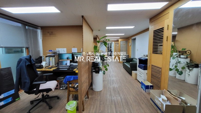 서울 강남구 논현동 실사진,신사역,한층전체사용,룸2,창고,탕비실 월세 매물번호 11685 사진 2