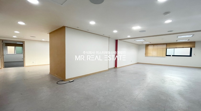 서울 강남구 논현동 S선정릉1초S실사진O자주식주차O홀+룸5O접근성용이O 월세 매물번호 11716 사진 6