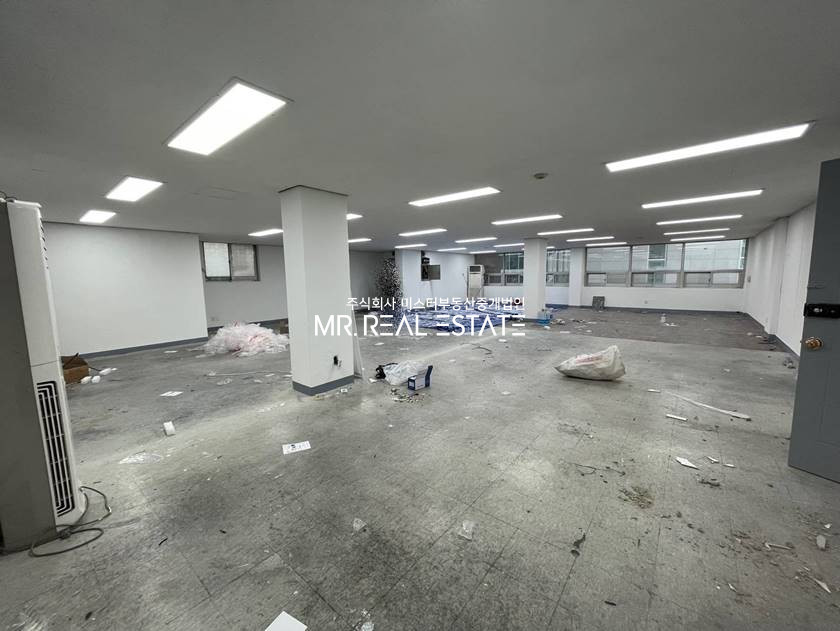 서울 강남구 신사동 00동 신사동.지정석.원복상태.다양한업종가능.가성비매물S 월세 매물번호 11788 사진 1
