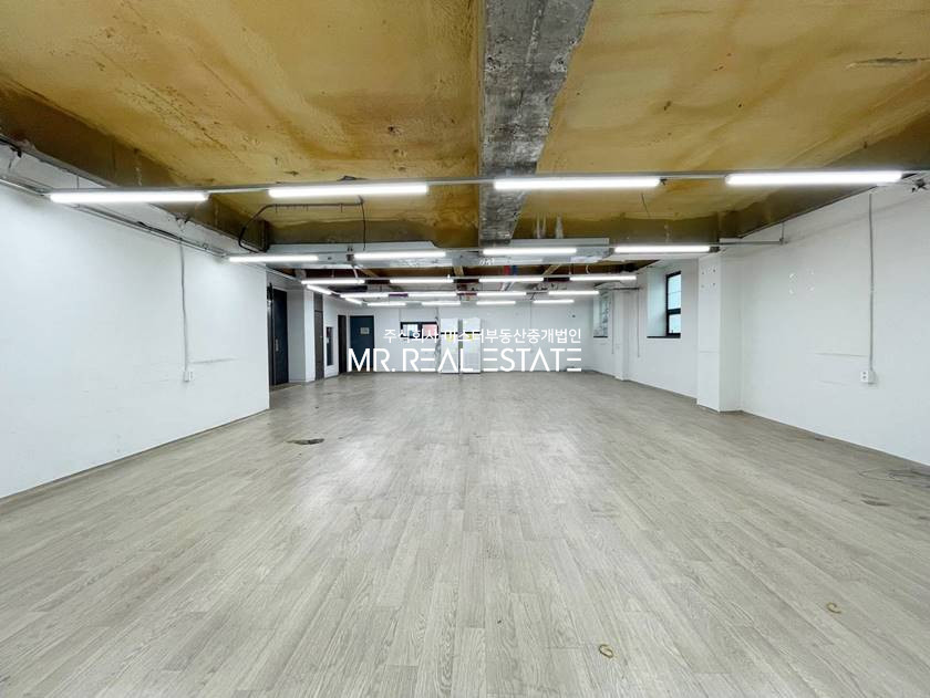 서울 강남구 역삼동 강남10초.관리비포.대로변.테라스.병의원.학원. 월세 매물번호 11963 사진 5