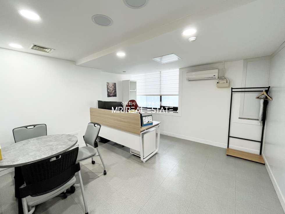 서울 강남구 청담동 청담역2분,가성비,주차편리,홀+룸3+탕비,남녀분리화장실,엘레베이터 월세 매물번호 12000 사진 4