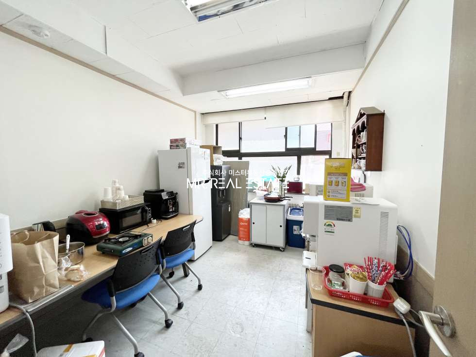 서울 강남구 개포동 주차2대,가성비좋은큰평수,엘베,채광최고,남녀분리화장실,깔끔 월세 매물번호 12182 사진 2