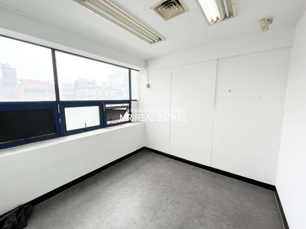 서울 강남구 역삼동 강남역,소형ACE,엘베,남녀분리화장실,발렛주차,에어컨옵션 월세 매물번호 12378 사진 4