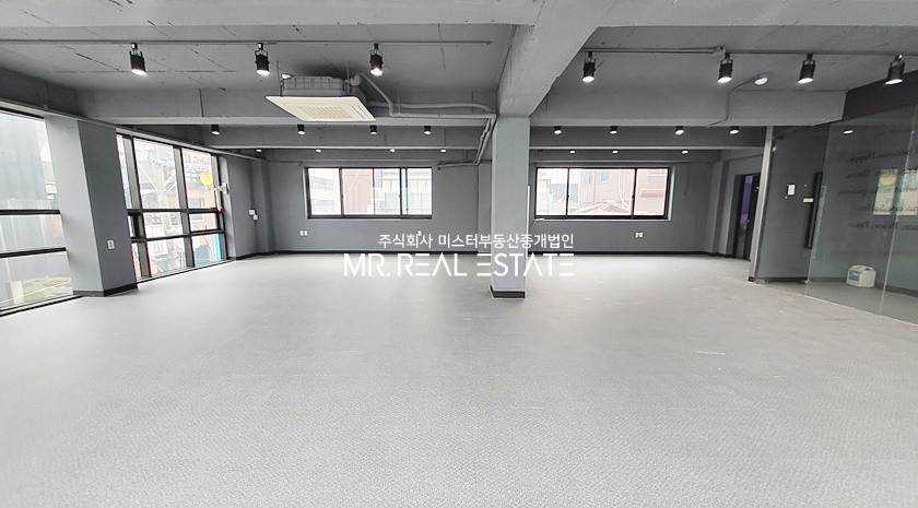 서울 강남구 신사동 가로수길메인.무권리.쇼핑몰.뷰티.디자인.IT 월세 매물번호 12411 사진 4