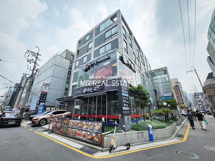 서울 서초구 서초동 실사진O,서초역세권,코너건물,단독테라스有 월세 매물번호 12413 사진 7