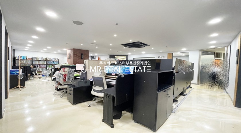 서울 강남구 역삼동 강남텔레피아빌딩동 S역삼동대로변S실사진O인테리어무상O룸O경비원상주 월세 매물번호 12556 사진 1
