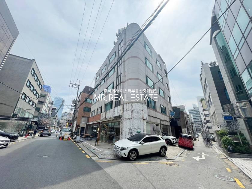 서울 강남구 신사동 실사O.가로수길.유동인구많은 가성비. 소형사무실 월세 매물번호 12609 사진 8