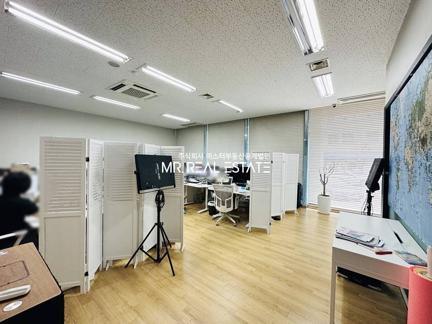 서울 강남구 도곡동 MR.실사O.도곡동.룸2.높은층고.주차2대.가성비좋은.사무실S급 월세 매물번호 12657 사진 1