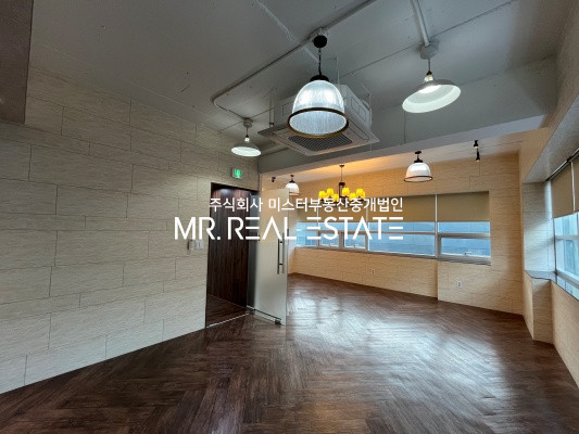 서울 강남구 논현동 홀+룸3+탕비,냉난방기,인테리어,바로입주,엘베,도보2분,자주식주차 월세 매물번호 12707 사진 1