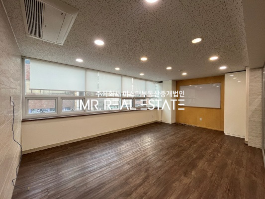 서울 강남구 논현동 홀+룸3+탕비,냉난방기,인테리어,바로입주,엘베,도보2분,자주식주차 월세 매물번호 12707 사진 4