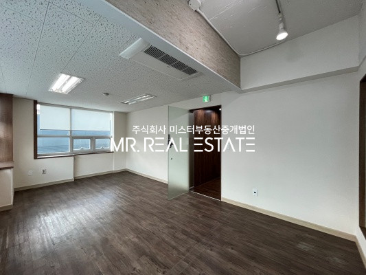 서울 강남구 논현동 홀+룸3+탕비,냉난방기,인테리어,바로입주,엘베,도보2분,자주식주차 월세 매물번호 12707 사진 6