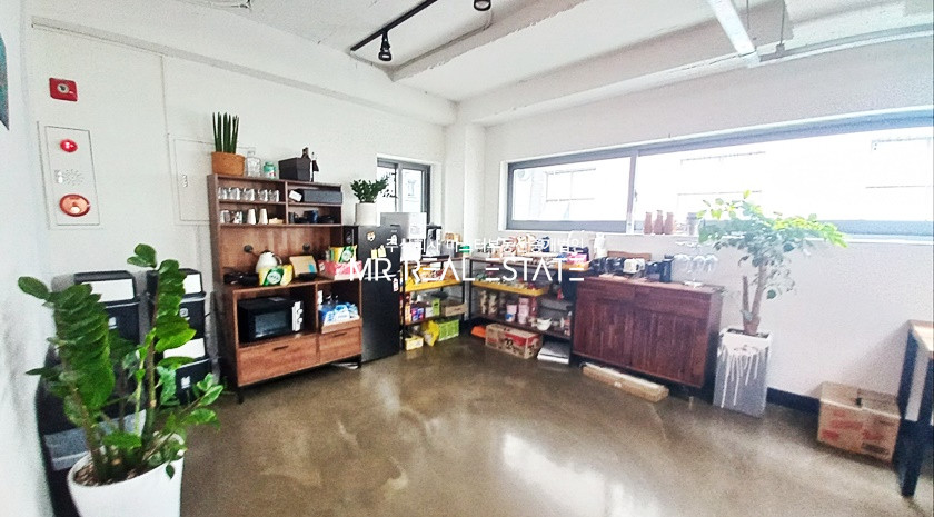 서울 강남구 역삼동 인테리어O 자주식주차O 가성비GOOD 역삼역 도보 4분거리 사무실 월세 매물번호 12724 사진 1