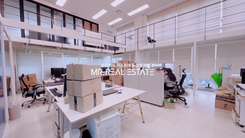 서울 강남구 삼성동 실사진,복층,시티뷰,S급인테리어,주차2대 월세 매물번호 12775 사진 4